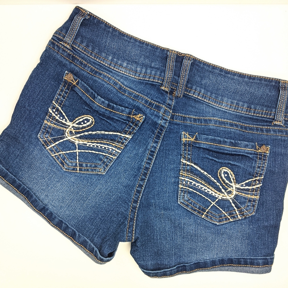 Wallflower Jewel Jean Shorts Size 3
